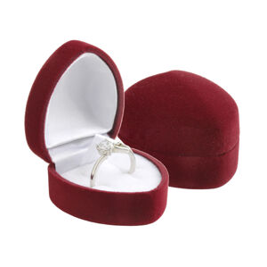 Zamatová krabička srdce z lásky na prsteň alebo napichovacie náušnice IK027